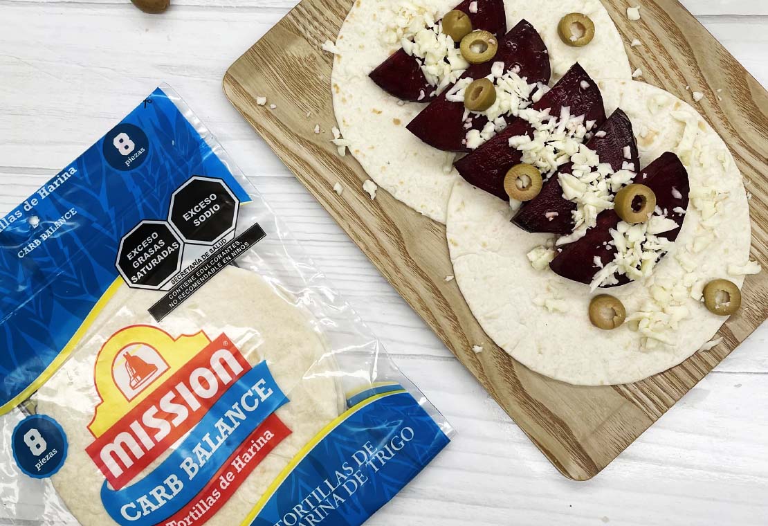 Tostada con Betabel y Queso Feta